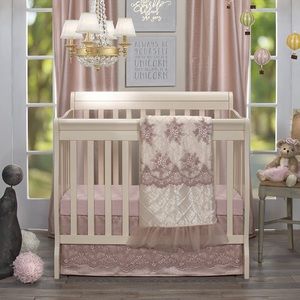 NWOT Glenna Jean Remember My Love Mini Crib Skirt